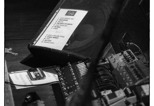  JMF8881BW